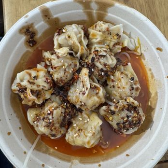 Rice Roll Express - Spicy T7.Wonton in Chili Oil 香辣乾拌鮮肉雲吞 - Chinese Near Me - San Francisco, California Rice Roll Express - Spicy T7.Wonton in Chili Oil 香辣乾拌鮮肉雲吞 - Chinese Near Me - San Francisco, California