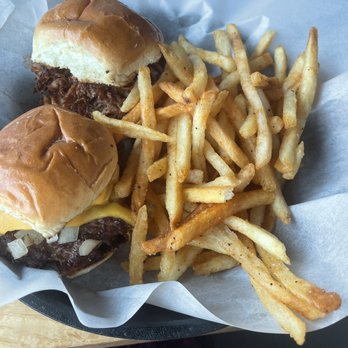 Raised Grain Brewing - RG Sliders, pulled porch and burger - Breweries Near Me - Waukesha, Wisconsin