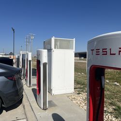 Abbott’s Travel Center - Several chargers