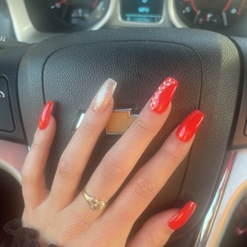 Fellini Nail Studio - Nail Salons Near Me - Santa Clara, California