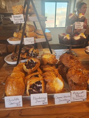 Salty Roan Bakehouse by null