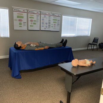 Express Training Solutions - Clean and organized - CPR Classes Near Me - Oceanside, California