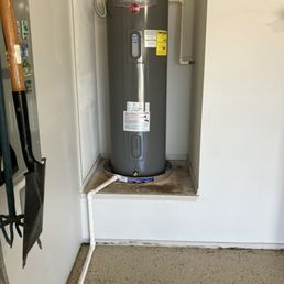 Rheem Performance Plus hot water heater fully installed within 5 hrs 10 minutes from entering Home Depot