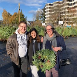 Green Lake Elementary Tree Sale - We have wreaths!