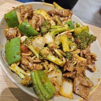 Mogouyan Hand Pulled Noodles - Signature stir fry noodles - Chinese Near Me - Calgary, Alberta