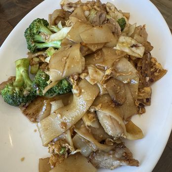 Thai Story - Beef Pad See Ew - Thai Near Me - Chagrin Falls, Ohio Thai Story - Beef Pad See Ew - Thai Near Me - Chagrin Falls, Ohio