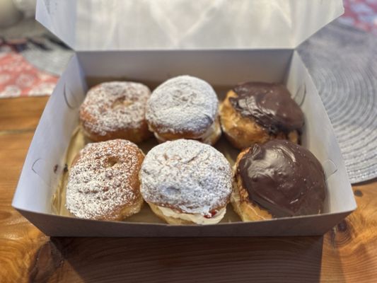 DeEtta's Bakery by null