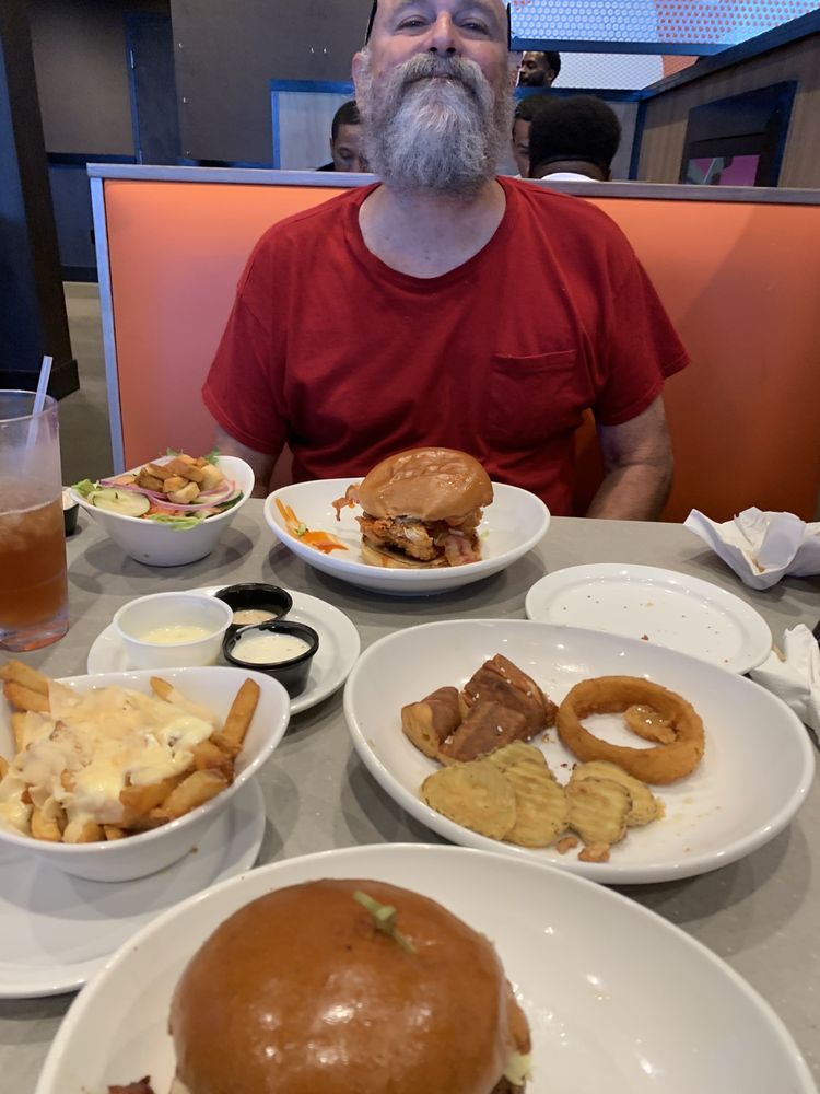 WINGS AND RINGS 18 Reviews 720 Campbellsville Byp, Campbellsville