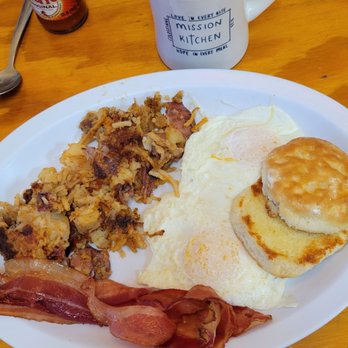 Mission Kitchen - 2 eggs overeasy, hashbrowns, bacon and a biscuit!! - Cafes Near Me - Port Saint Lucie, Florida Mission Kitchen - 2 eggs overeasy, hashbrowns, bacon and a biscuit!! - Cafes Near Me - Port Saint Lucie, Florida