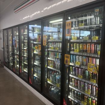 7-Eleven - Beverage coolers - Gas Stations Near Me - Melrose Park, Illinois