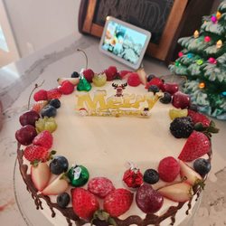 Kiss Cake - Traditional fruit and cream cake.  Filled with strawberry and mango. It is so light, delicate and not too sweet.  Incredible!