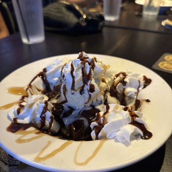 Timothy O'Toole's Pub - Sports Bars Near Me - Chicago, Illinois