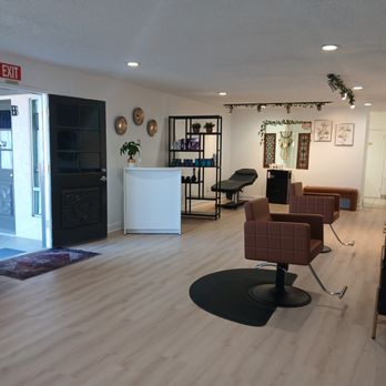 LZ Hair Designz - Barbers Near Me - Grover Beach, California LZ Hair Designz - Barbers Near Me - Grover Beach, California