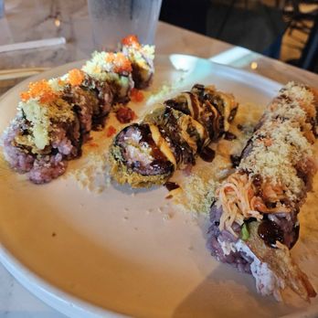 Harumi - Trio Sampler (Soft shell crab, Vegas, and Arizona) - Sushi Bars Near Me - Peoria, Arizona