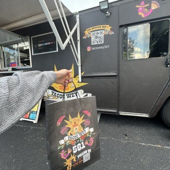 Tacos Wey - Food truck - hot to go - Tacos Near Me - West Palm Beach, Florida
