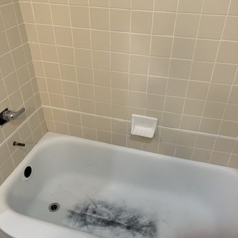 Elite Tub Reglazing - Before - Refinishing Services Near Me Elite Tub Reglazing - Before - Refinishing Services Near Me