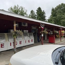 Burlingame Camp Store - Front of camp store