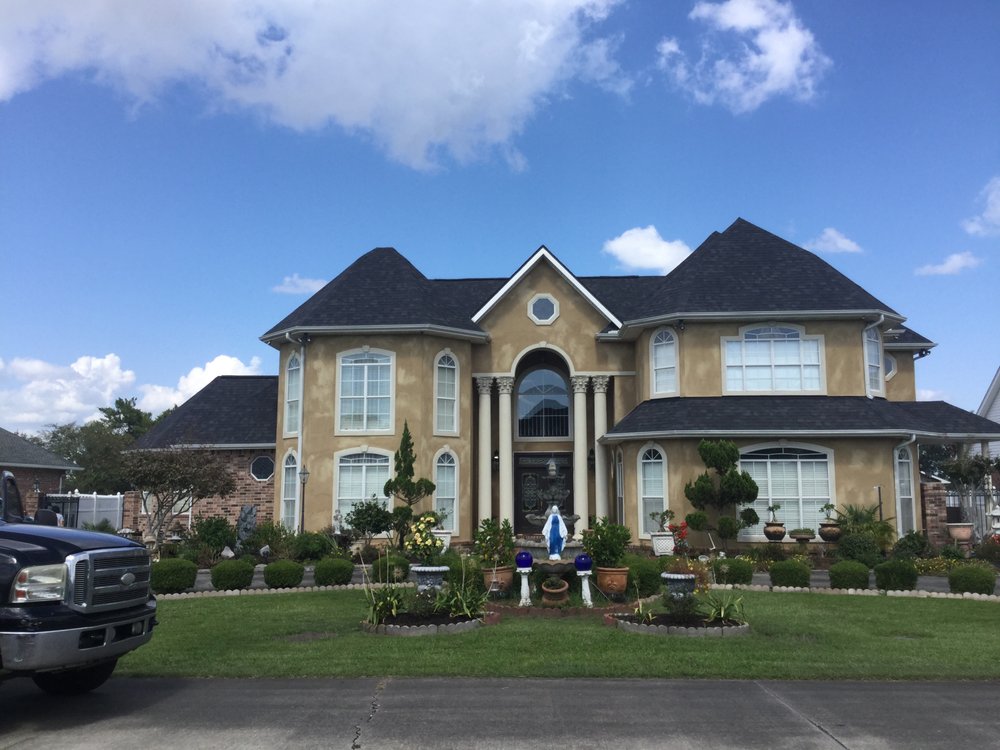 Slide of Wylekat Builders