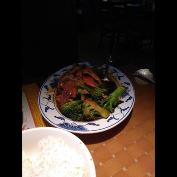 Golden Leaf - Chicken and Broccoli - Chinese Near Me - Naples, Florida Golden Leaf - Chicken and Broccoli - Chinese Near Me - Naples, Florida