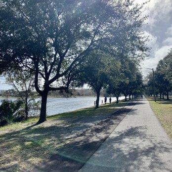Lake Mayer Park - Parks Near Me - Savannah, Georgia