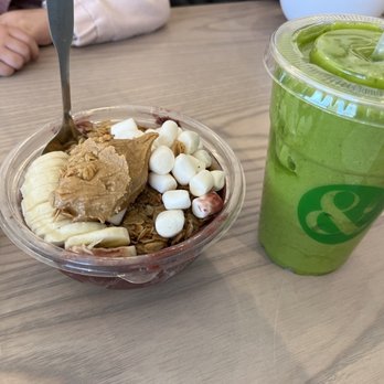 Crisp & Green - S'more açaí bowl and green glow smoothie - Salad Near Me - Lakewood, Colorado Crisp & Green - S'more açaí bowl and green glow smoothie - Salad Near Me - Lakewood, Colorado