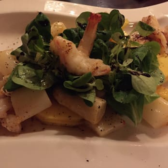 Edelmann - ..wäre ein gut gewürzter Salat - aber viel zu viel Spargel und Mango im Vergleich zu Garnelen und Feldsalat - Gastropubs Near Me - Vienna, 9 Edelmann - ..wäre ein gut gewürzter Salat - aber viel zu viel Spargel und Mango im Vergleich zu Garnelen und Feldsalat - Gastropubs Near Me - Vienna, 9