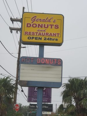 Gerald's Donuts by null