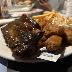 Eastwood's Grill & Lounge
