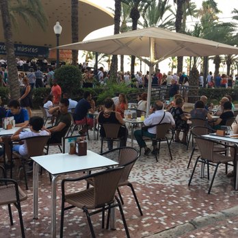 Cafe & Chocolateria Valor - Patio - Chocolatiers & Shops Near Me - Alicante, A Cafe & Chocolateria Valor - Patio - Chocolatiers & Shops Near Me - Alicante, A