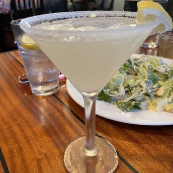 Dinky's Waterfront Restaurant - Lemon drop - Seafood Near Me - Hatteras, North Carolina Dinky's Waterfront Restaurant - Lemon drop - Seafood Near Me - Hatteras, North Carolina