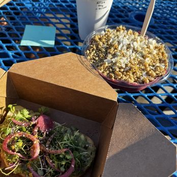 Riptide Cafe - Avocado toast, berry blast bowl, latte - Cafes Near Me - Friday Harbor, Washington Riptide Cafe - Avocado toast, berry blast bowl, latte - Cafes Near Me - Friday Harbor, Washington