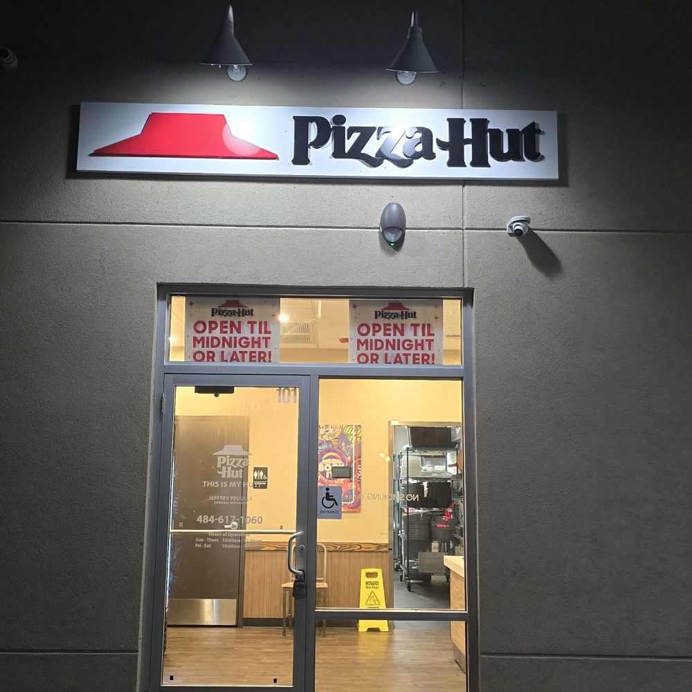 Pizza Hut - Exterior - Chicken Wings Near Me - Downingtown, Pennsylvania Pizza Hut - Exterior - Chicken Wings Near Me - Downingtown, Pennsylvania