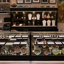 CASH 4 GOLD PAWNSHOP