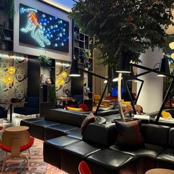 CitizenM - Hotels Near Me - Los Angeles, California
