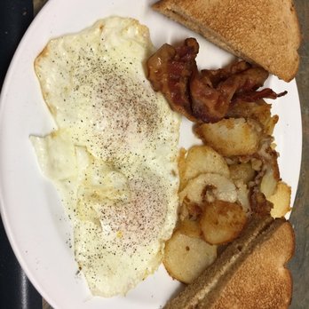 Dixie Diner - Perfect classic breakfast... yummmmm - American Near Me - Smithsburg, Maryland