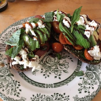 Tartine - Tarting with tomatoes, mozzarella, avocado, and fresh basil. - Coffee & Tea Near Me - Antwerp, VAN Tartine - Tarting with tomatoes, mozzarella, avocado, and fresh basil. - Coffee & Tea Near Me - Antwerp, VAN