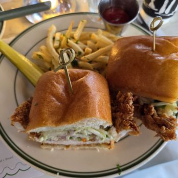 Superba Food + Bread Venice - Crispy Chicken Sandwich - New American Near Me - Venice, California Superba Food + Bread Venice - Crispy Chicken Sandwich - New American Near Me - Venice, California