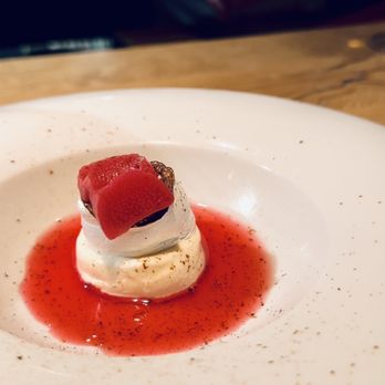 Kitchen Table - American Near Me - London, XGL