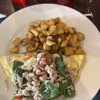 Rize N Shine - Low Carb Omelet With Egg whites filled with double turkey, spinach, tomato onions, mushrooms and feta cheese served with a side of potatoes. - Breakfast & Brunch Near Me - Shawnee, Kansas