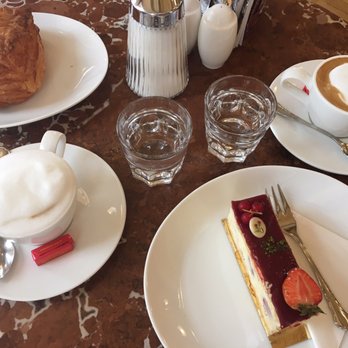 Café Central - Chocolate croissant and strawberry sponge-cake - Cafes Near Me - Vienna, 9