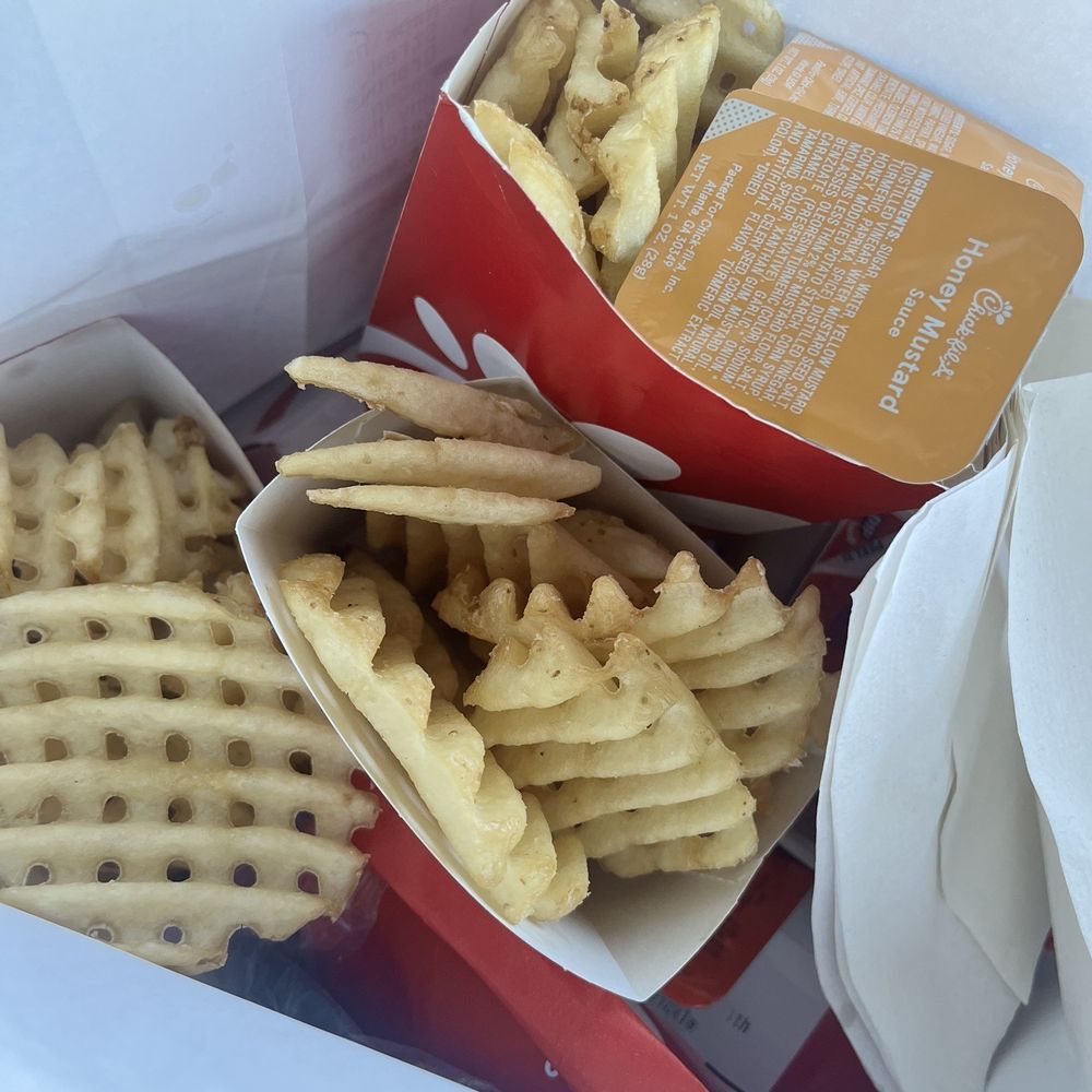 Chick-fil-A - Chick-fil-A Waffle Potato Fries - Fast Food Near Me - Santa Rosa, California