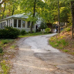 The restaurant from the lower parking lot