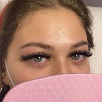 Janos Beauty Bar - Eyelash Service Near Me - Hamilton, Ontario Janos Beauty Bar - Eyelash Service Near Me - Hamilton, Ontario