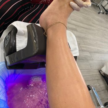 Mai Nail Bar - Ergonomic pedicures! - Nail Salons Near Me - Pasadena, California