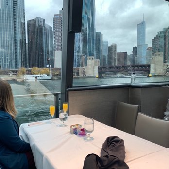 Odyssey Chicago River - American Near Me - Chicago, Illinois