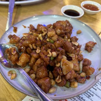 Hu's Cooking - Kung Pao Chicken - Chinese Near Me - Houston, Texas Hu's Cooking - Kung Pao Chicken - Chinese Near Me - Houston, Texas