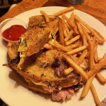 Copehouse Bar & Bistro - Cubano sandwich - Cocktail Bars Near Me - Redlands, California