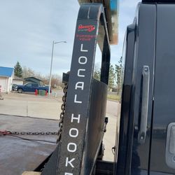Hook'D Up Recovery & Salvage