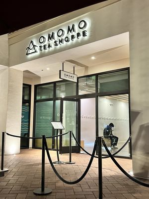 OMOMO TEA SHOPPE by null