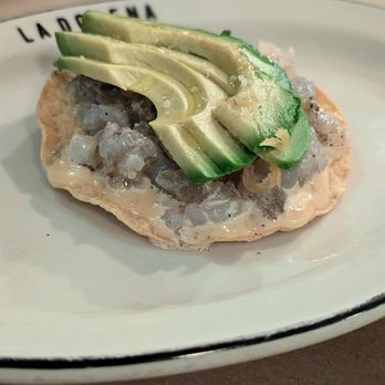 La Docena - Raw Shrimp Tostada - Seafood Near Me - Ciudad de México, DIF